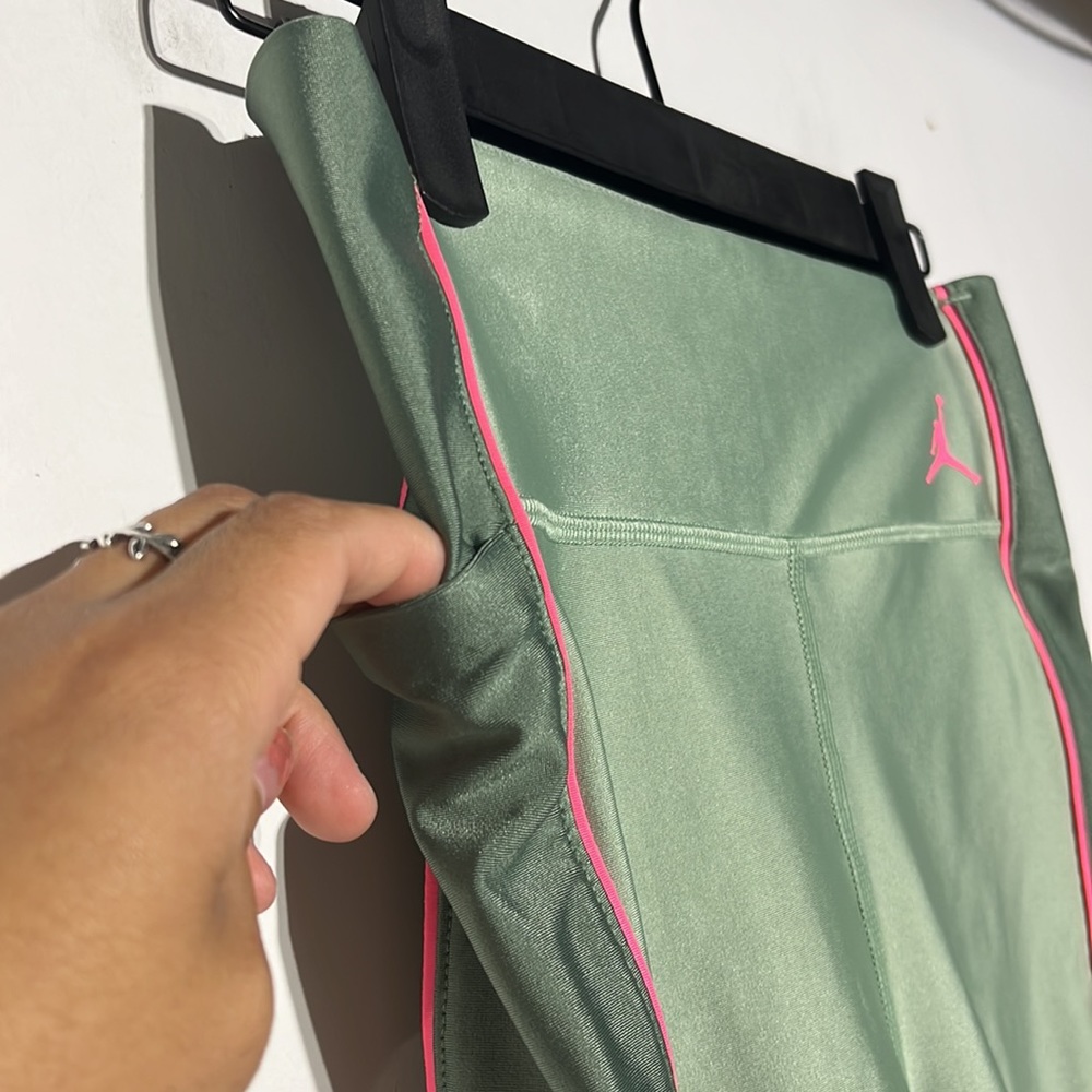 Nike Air Jordan Essential Bike Shorts Green Pink Size Small - Picture 7 of 9